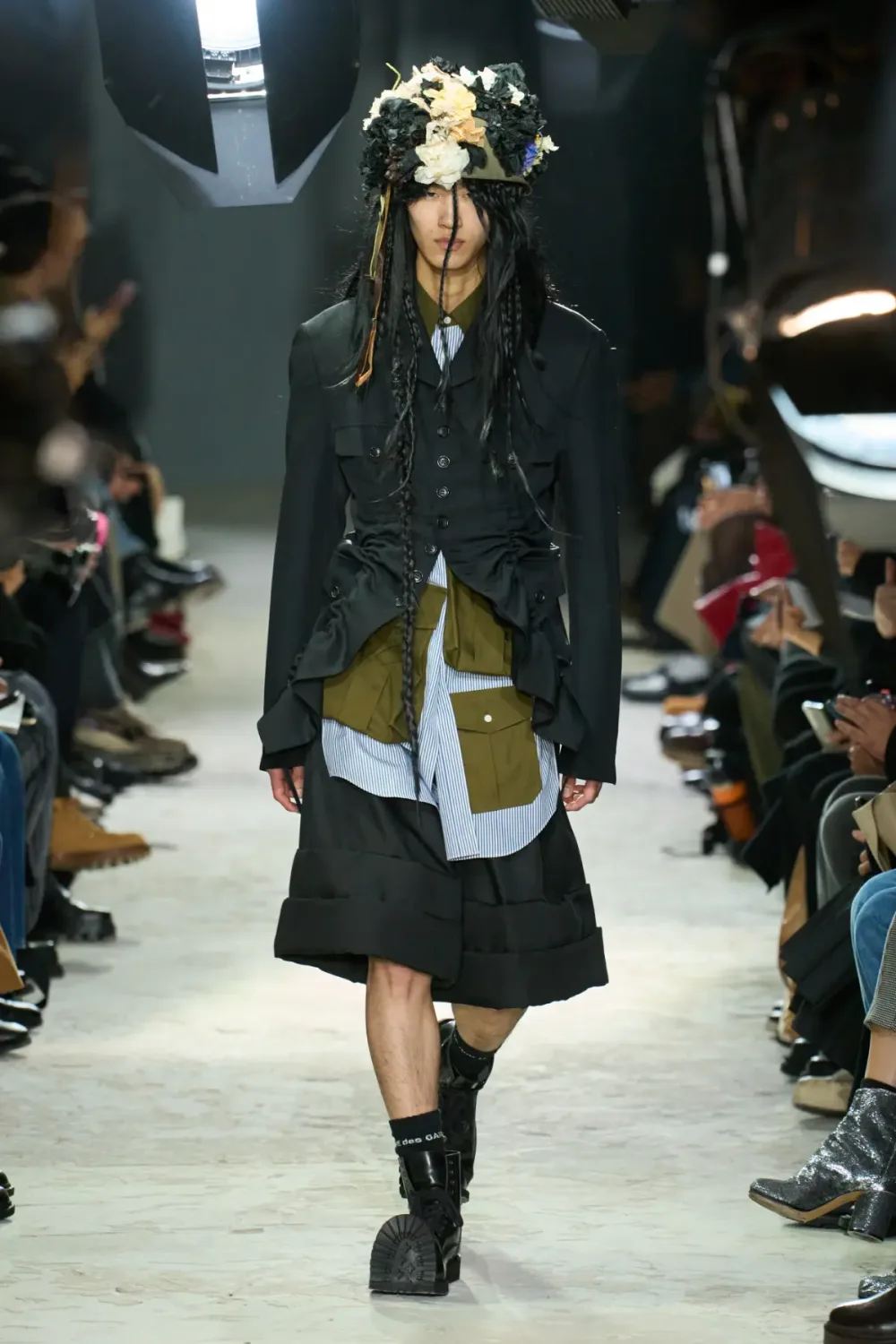コムデギャルソンオムプリュス 2025年秋冬 LOOK 15