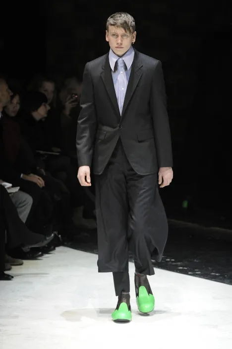 コムデギャルソンオムプリュス 2010秋冬 LOOK 39