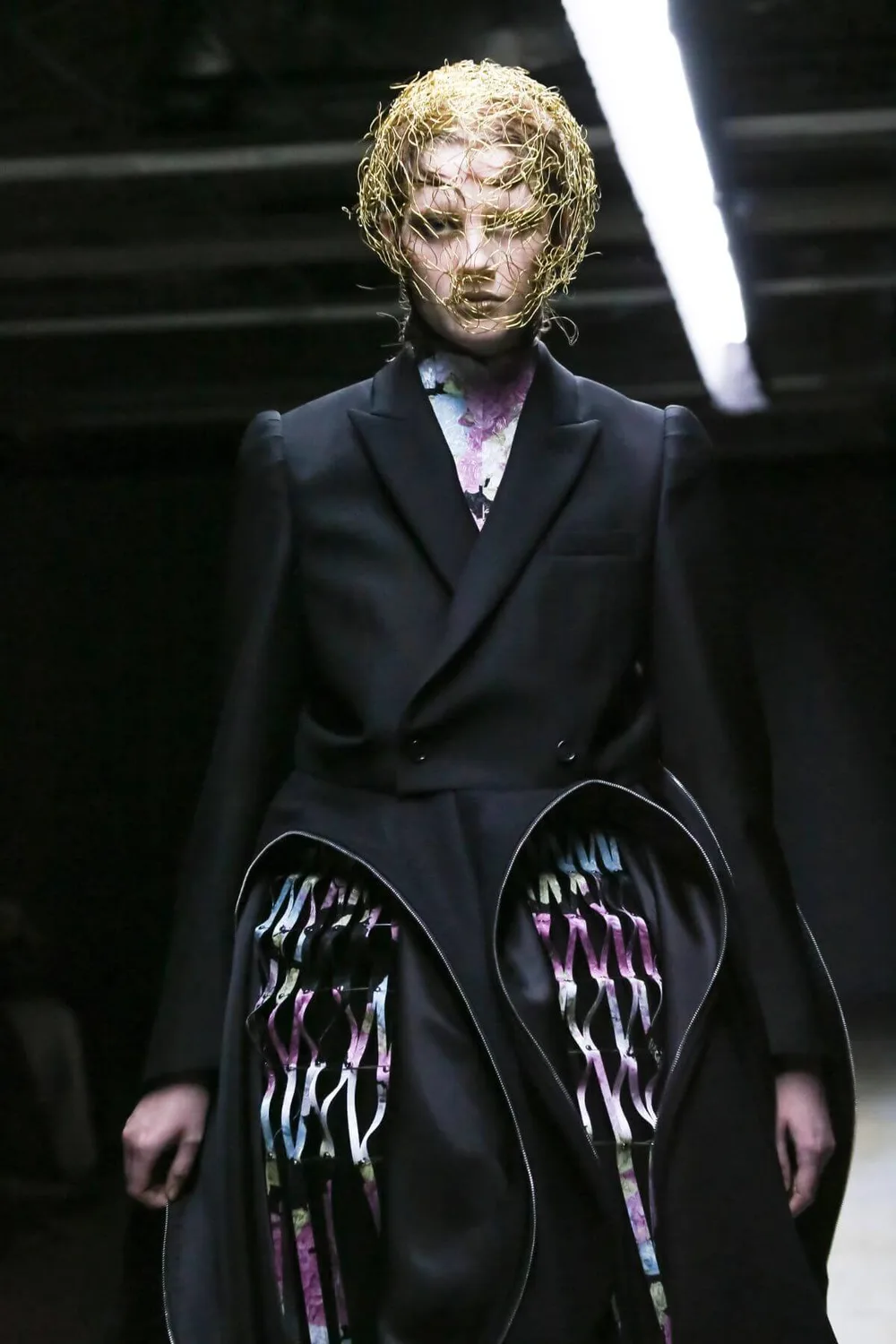 ノワールケイニノミヤ 2022年秋冬 LOOK 3 / VIEW 2