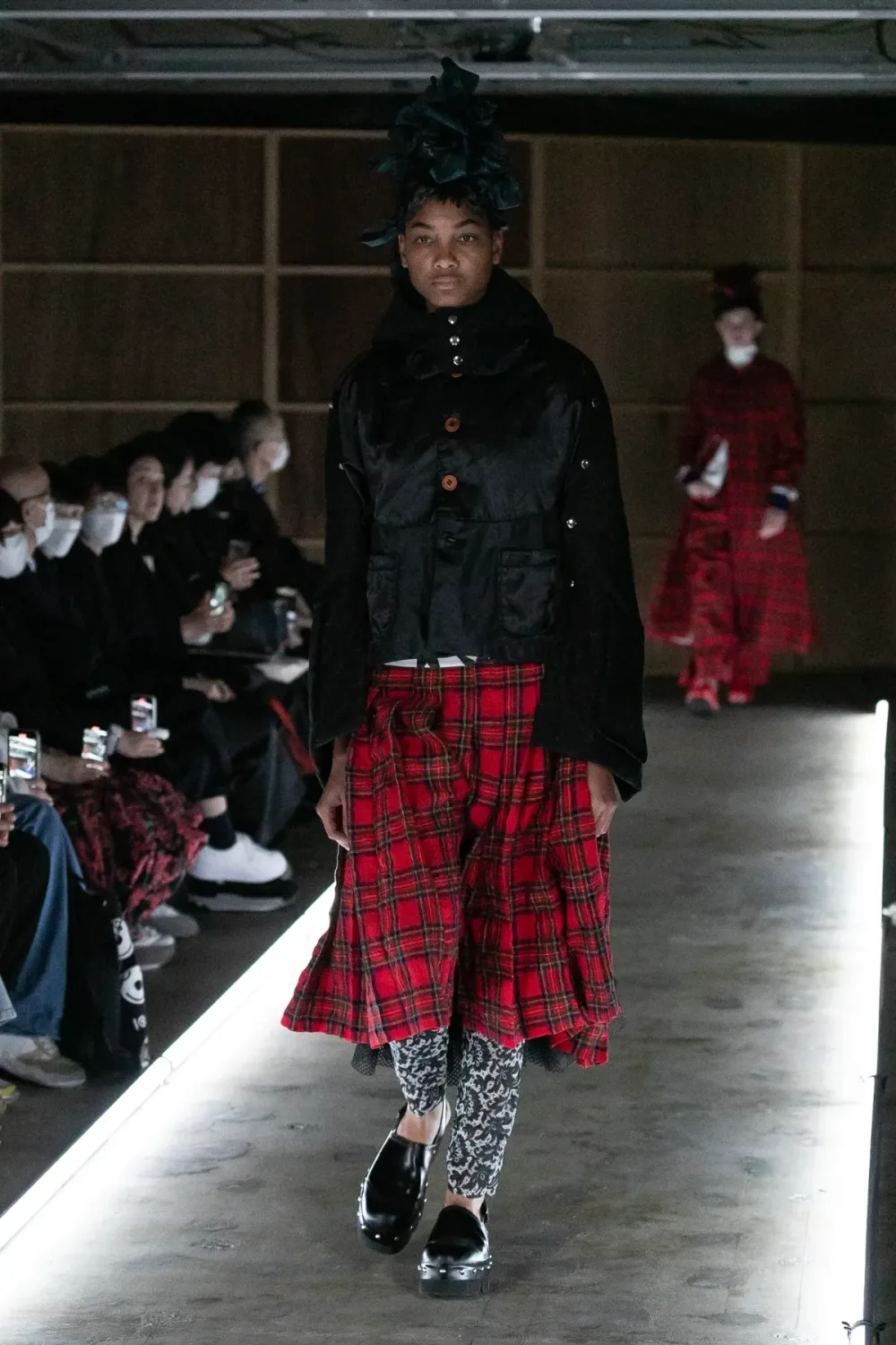 タオ 2023年秋冬 LOOK 6