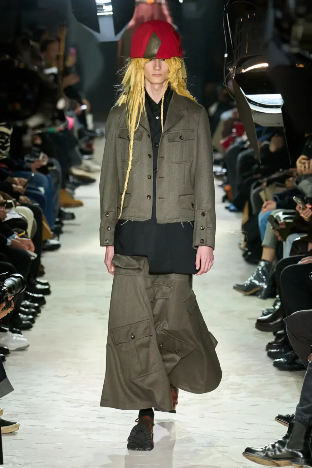 コムデギャルソンオムプリュス 2025年秋冬 LOOK 24