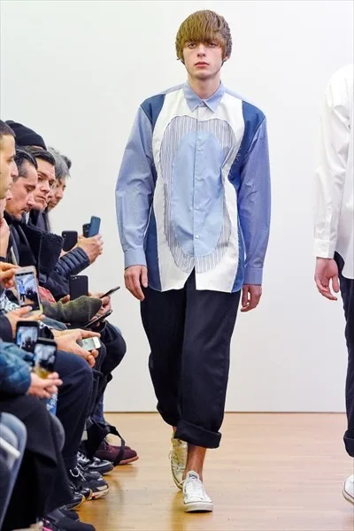 コムデギャルソンシャツ 2018秋冬 LOOK 2