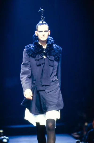 COMME des GARÇONS 1995 AWの同シーズン掲載写真。