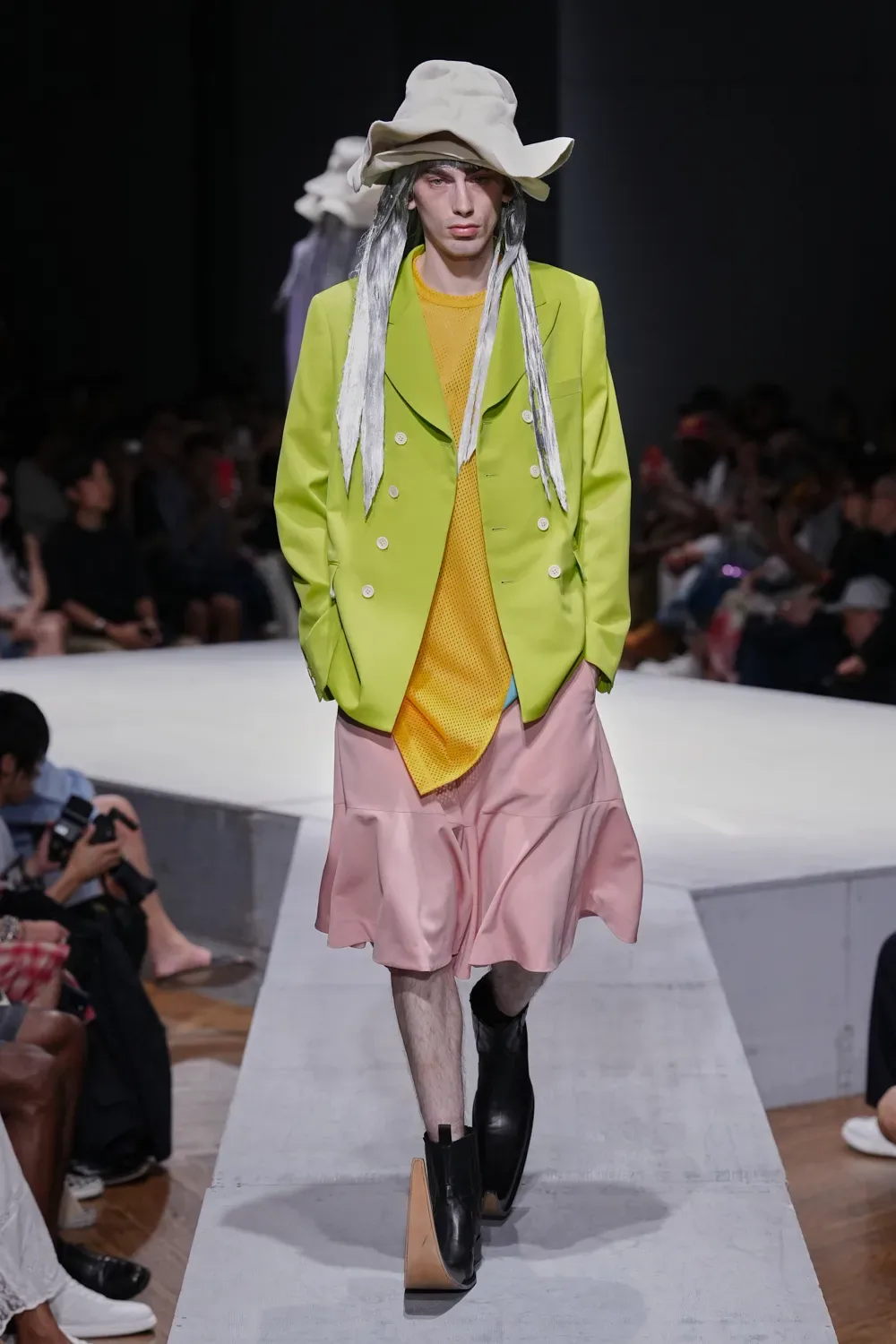 コムデギャルソンオムプリュス 2027年春夏 LOOK 17