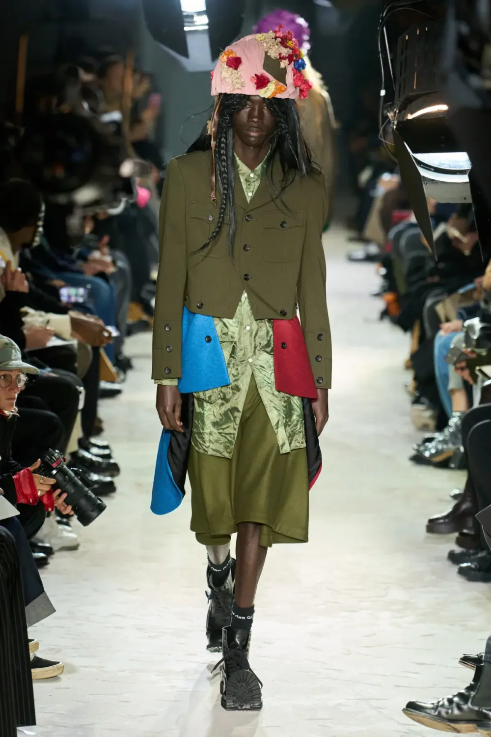 コムデギャルソンオムプリュス 2025年秋冬 LOOK 33