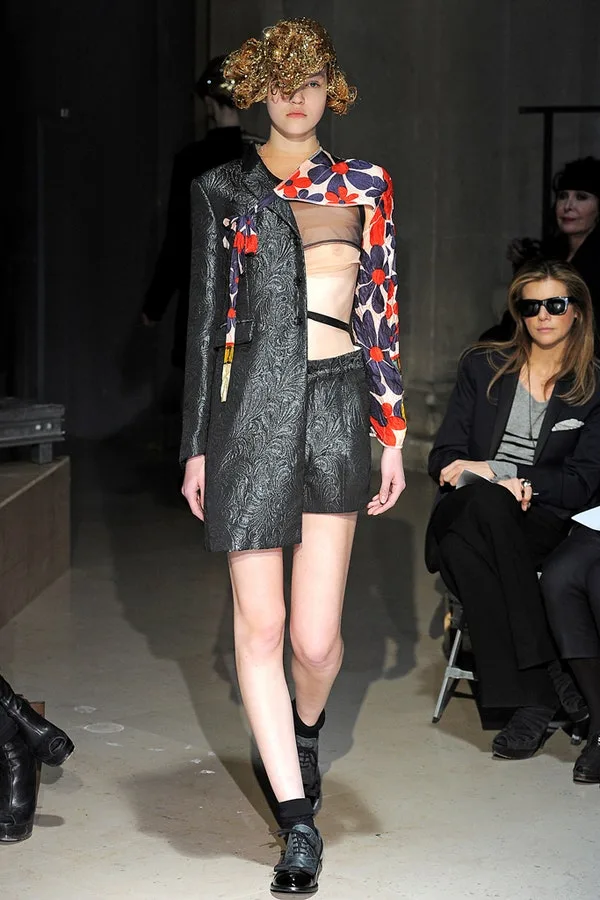 コムデギャルソン 2011秋冬 LOOK 29
