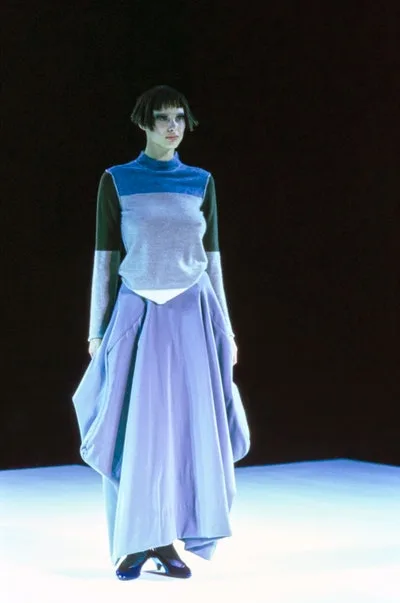 COMME des GARÇONS 1998 AWの同シーズン掲載写真。