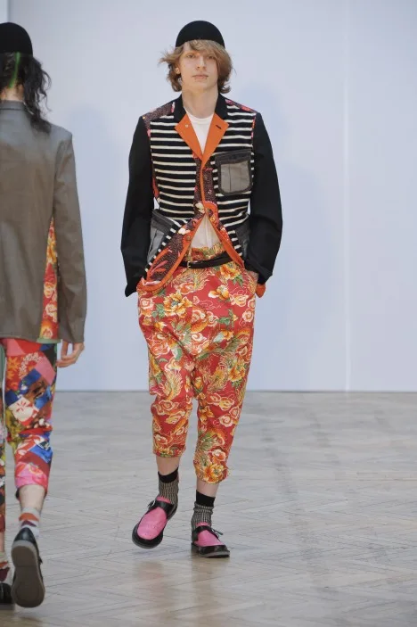 コムデギャルソンオムプリュス 2010春夏 LOOK 8