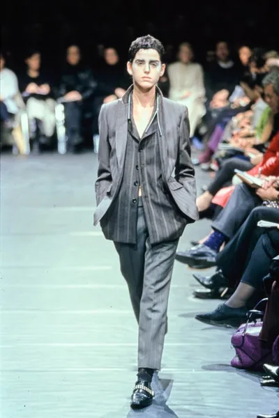 コムデギャルソン 2000秋冬 LOOK 12
