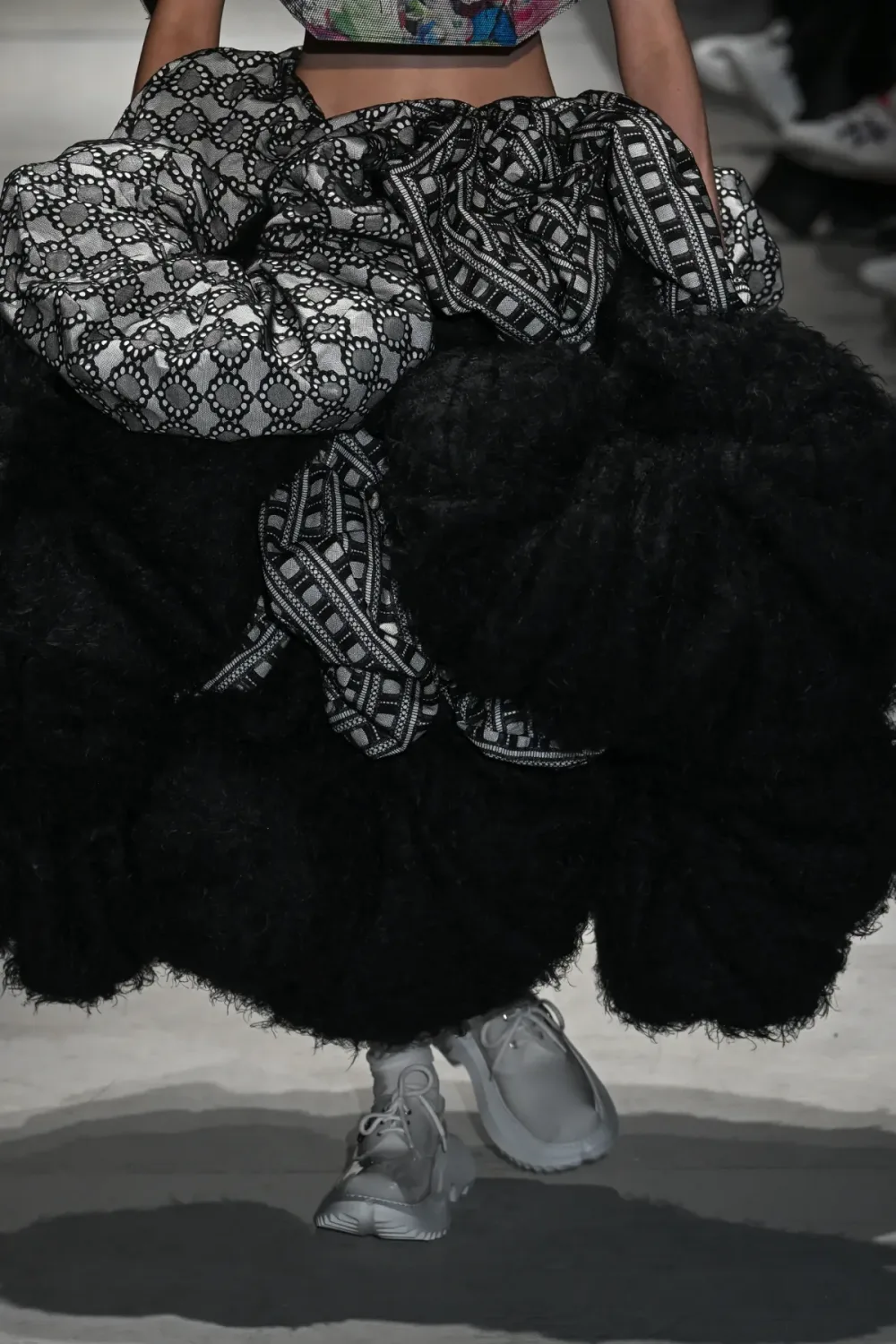 コムデギャルソン 2025年春夏 LOOK 14 / VIEW 2