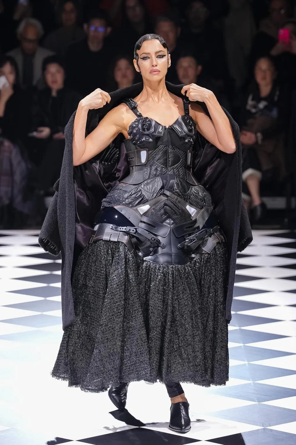 JUNYA WATANABE 2026年秋冬コレクション LOOK 1