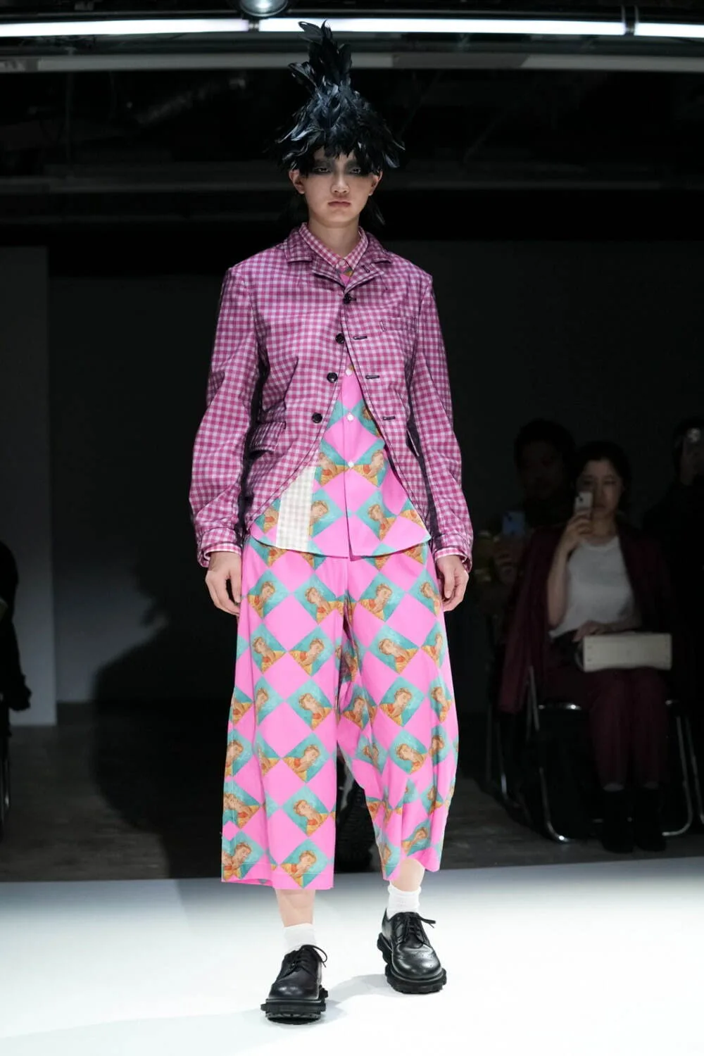 タオ 2025年春夏 LOOK 3