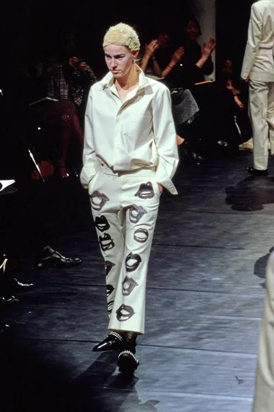 コムデギャルソン 2000秋冬 LOOK 63