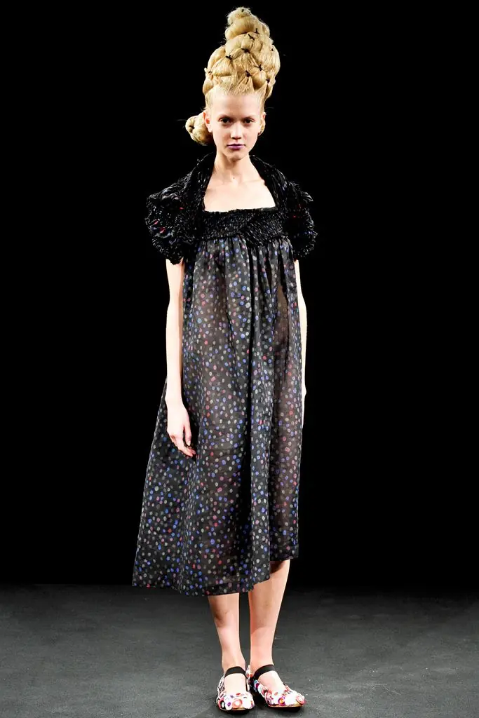 タオ 2011年春夏 LOOK 21