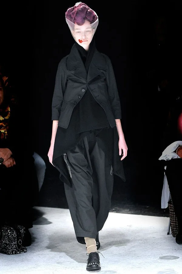 コムデギャルソン 2009秋冬 LOOK 28