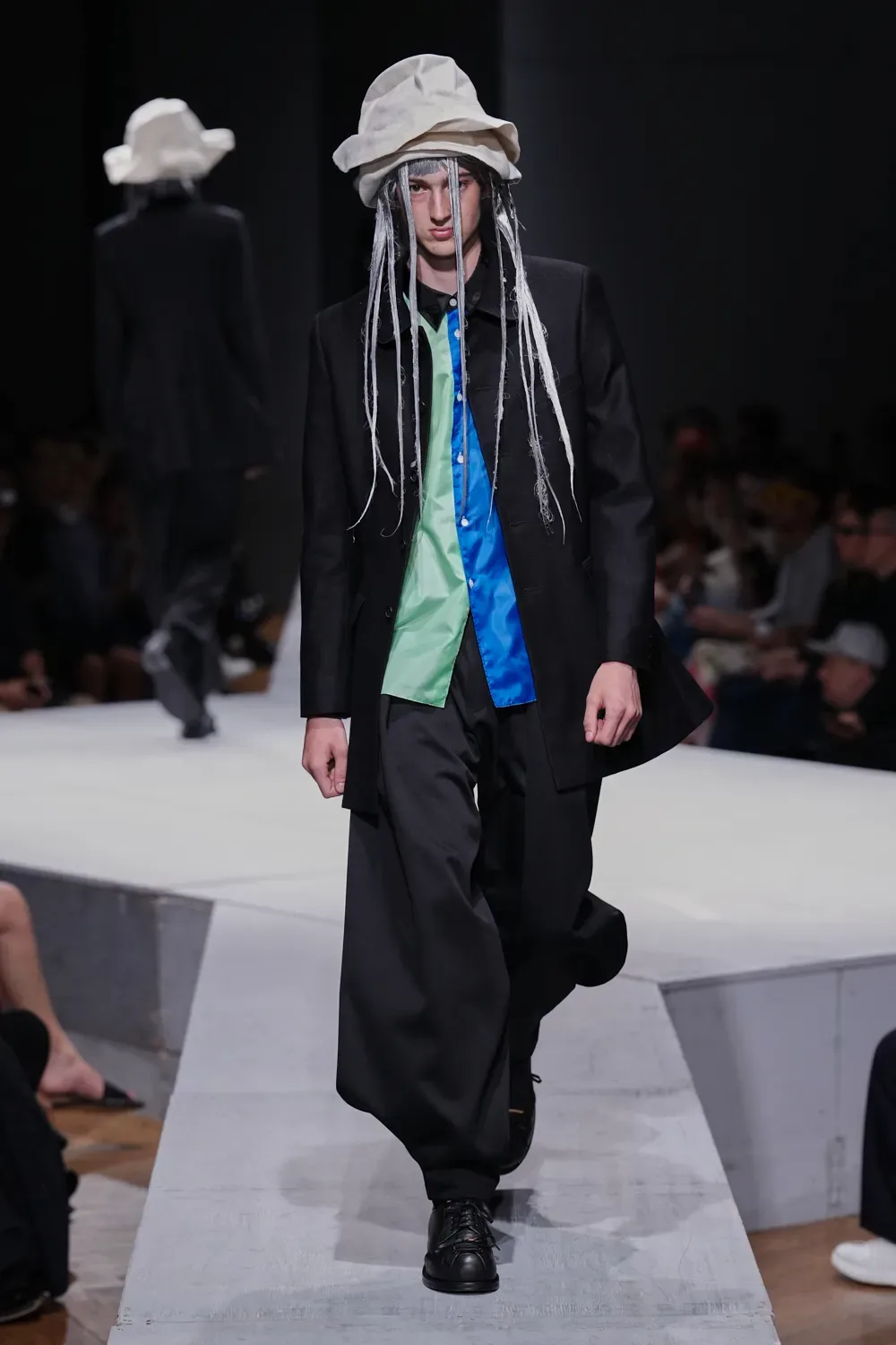 コムデギャルソンオムプリュス 2027年春夏 LOOK 21