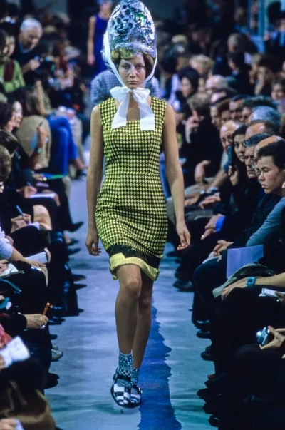 コムデギャルソン 2001春夏 LOOK 34