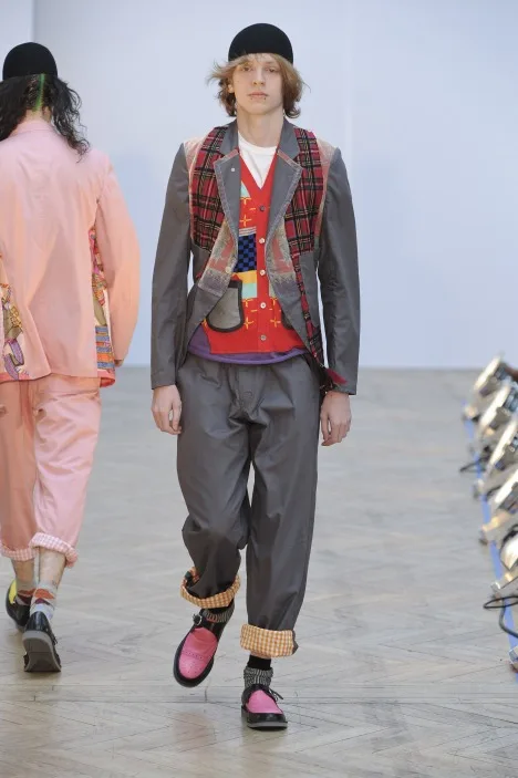 コムデギャルソンオムプリュス 2010春夏 LOOK 15