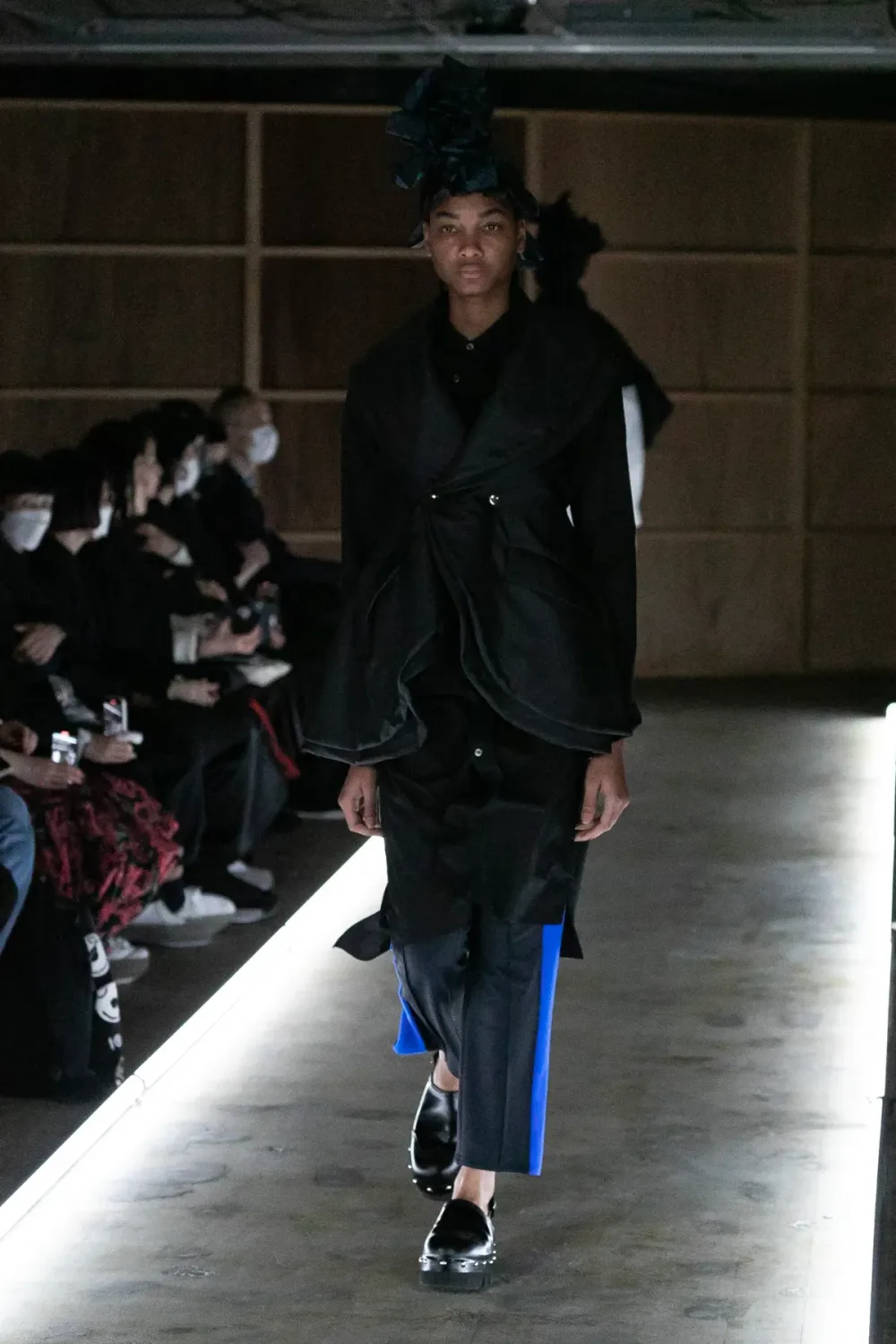 タオ 2023年秋冬 LOOK 34