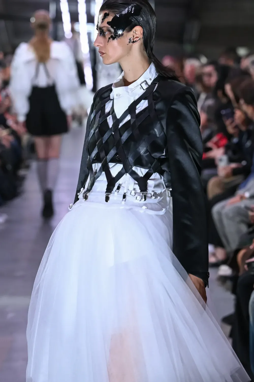 ノワールケイニノミヤ 2024年春夏 LOOK 7 / VIEW 2