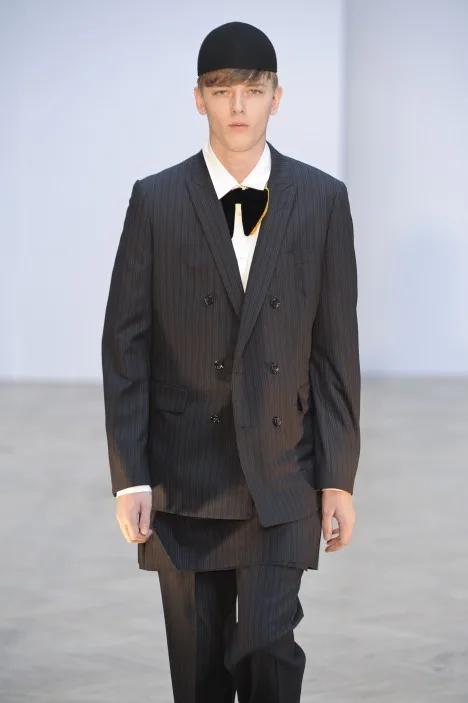 コムデギャルソンオムプリュス 2010春夏 LOOK 17 / VIEW 2