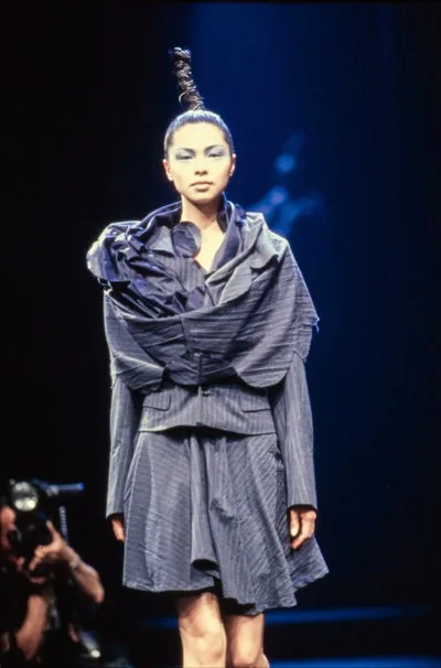 コムデギャルソン 1995秋冬 LOOK 29