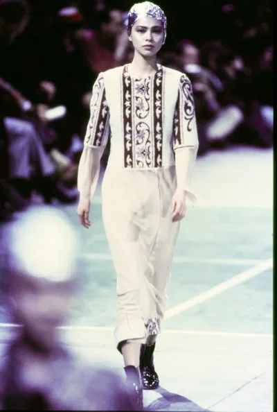 コムデギャルソン 1993秋冬 LOOK 32
