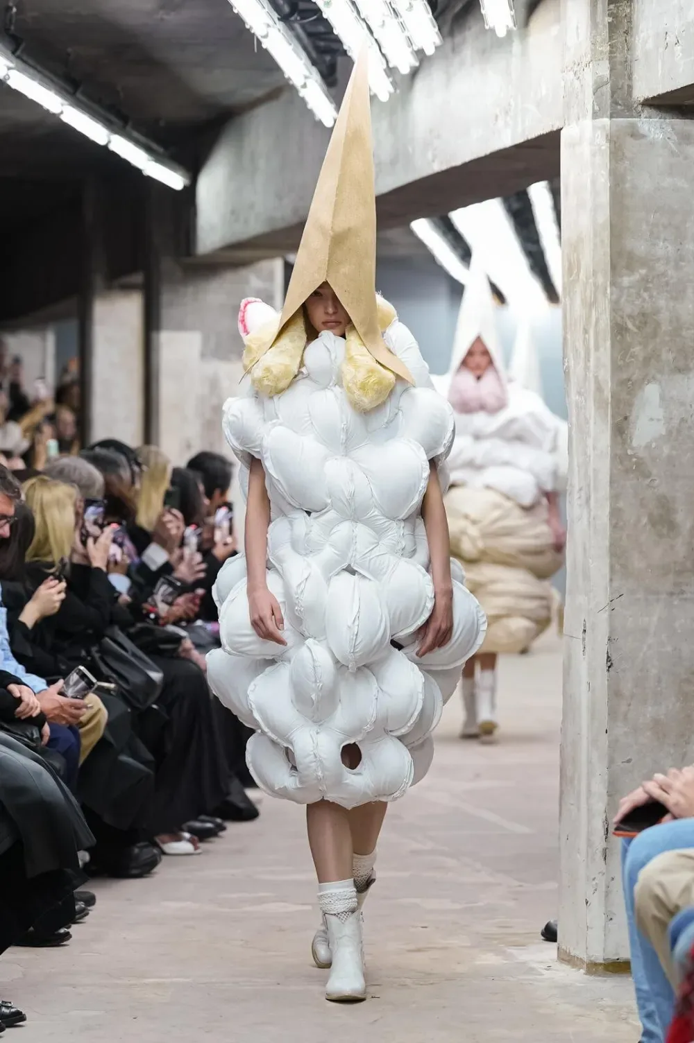 コムデギャルソン 2026年春夏 LOOK 22