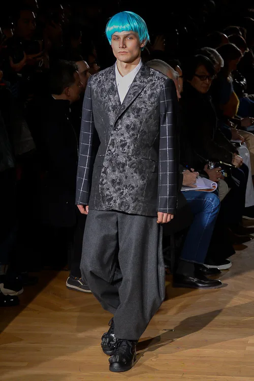 コムデギャルソンオムプリュス 2017秋冬 LOOK 4
