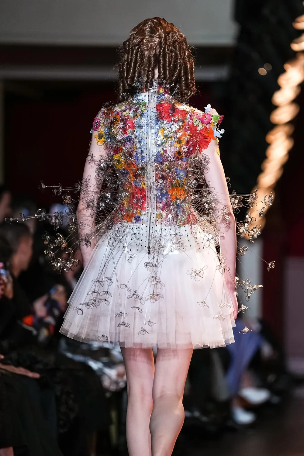 ノワールケイニノミヤ 2027年春夏 LOOK 33 / VIEW 4