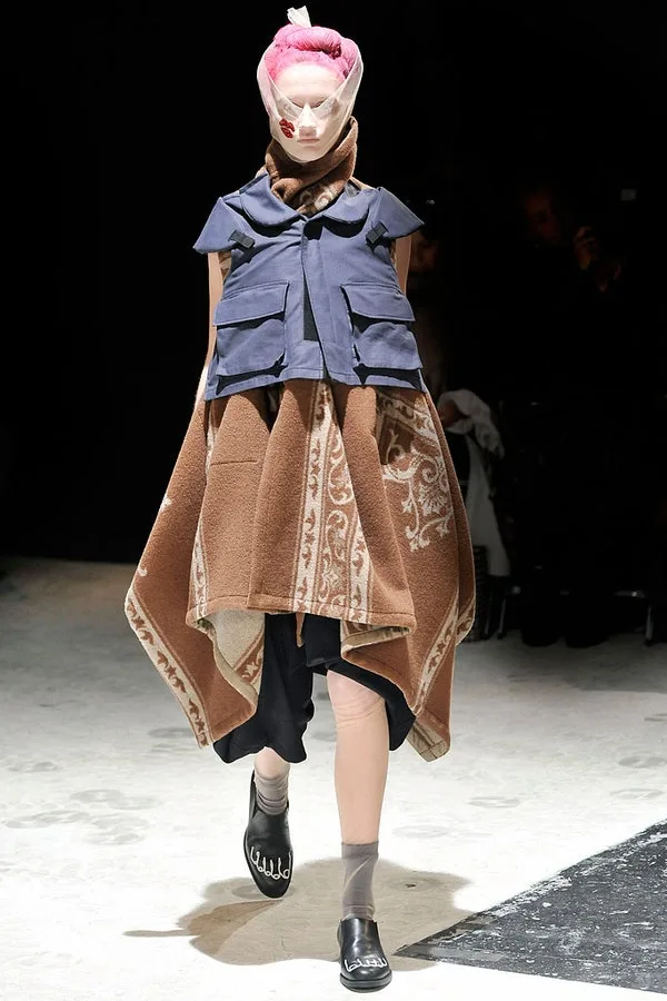コムデギャルソン 2009秋冬 LOOK 30