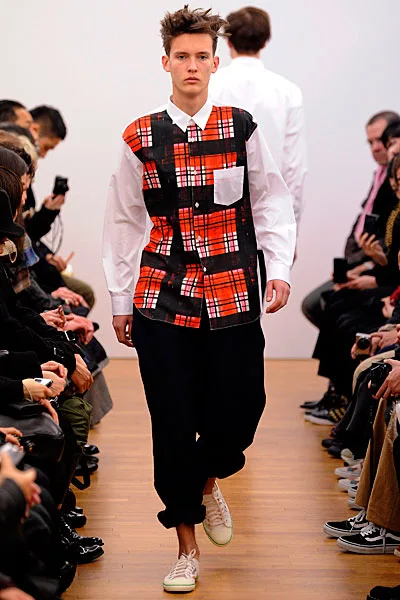 コムデギャルソンシャツ 2010秋冬 LOOK 19