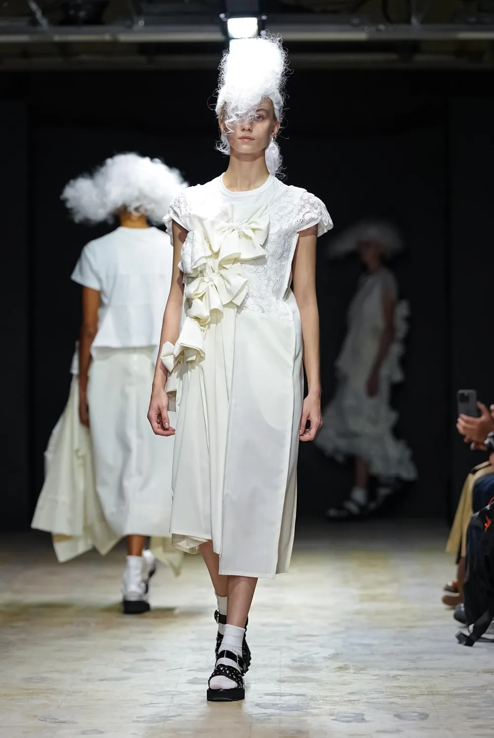 タオ 2027年春夏 LOOK 5