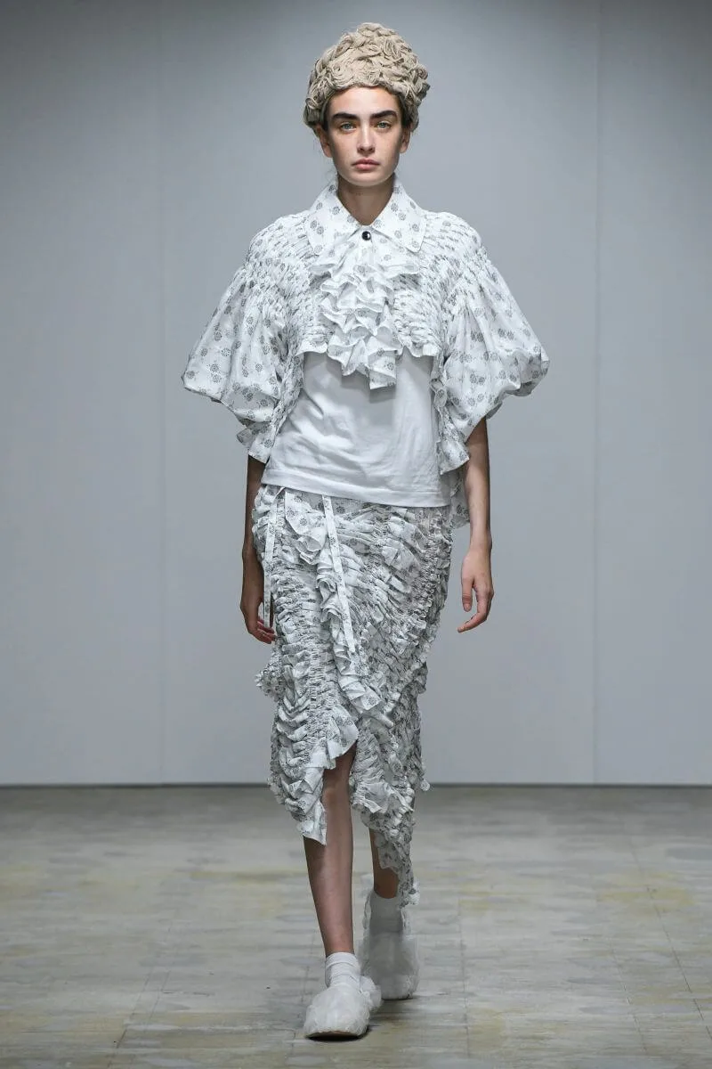 タオ 2022年春夏 LOOK 2