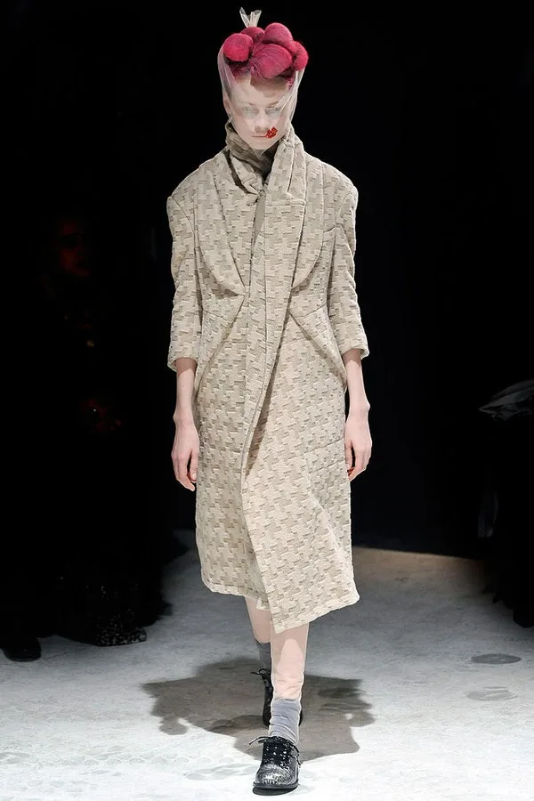 コムデギャルソン 2009秋冬 LOOK 13