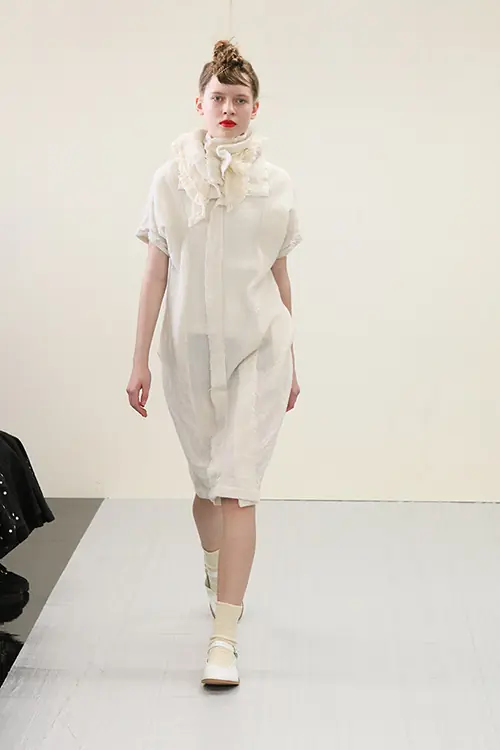 トリコ・コムデギャルソン 2015年秋冬 LOOK 24