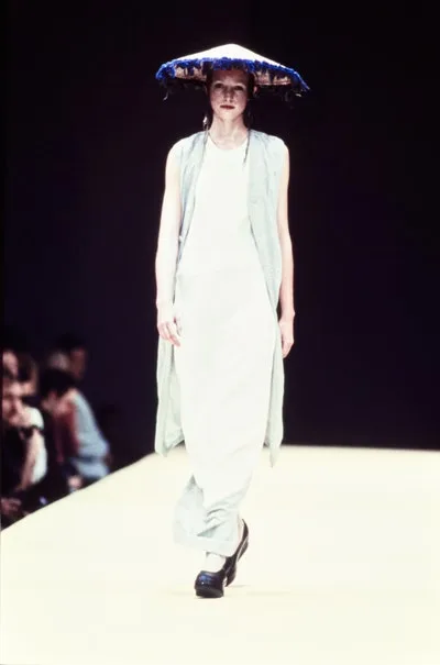 COMME des GARÇONS 1993 SSの同シーズン掲載写真。