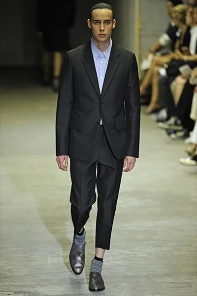 コムデギャルソンオムプリュス 2011春夏 LOOK 28