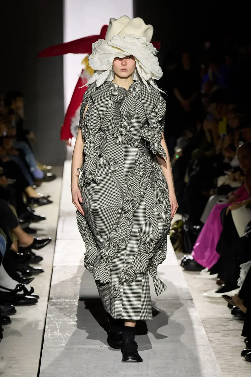 コムデギャルソン 2025年秋冬 LOOK 15