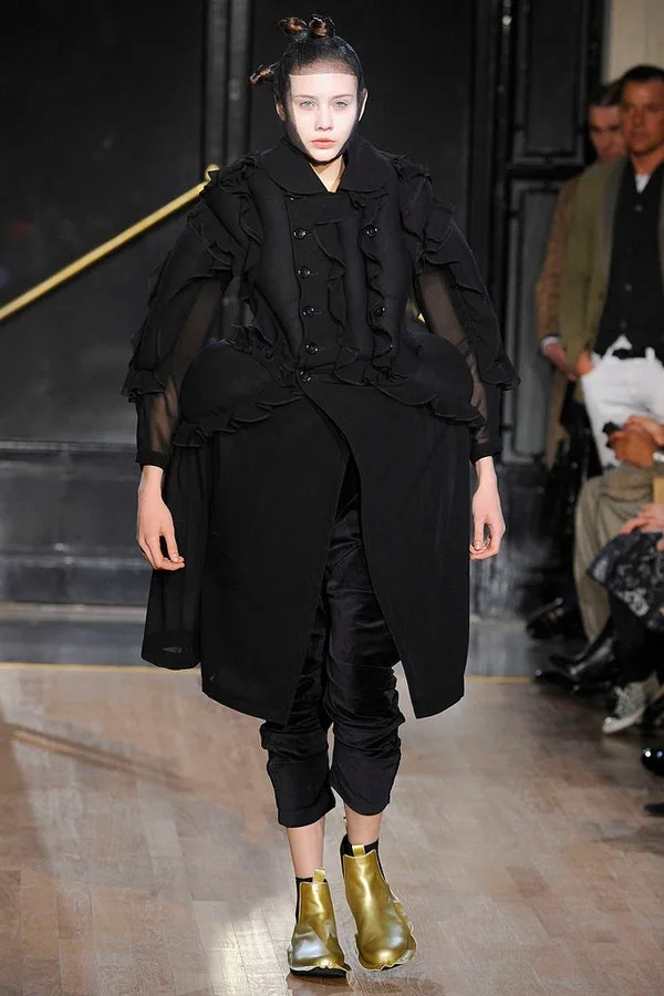 コムデギャルソン 2010秋冬 LOOK 32