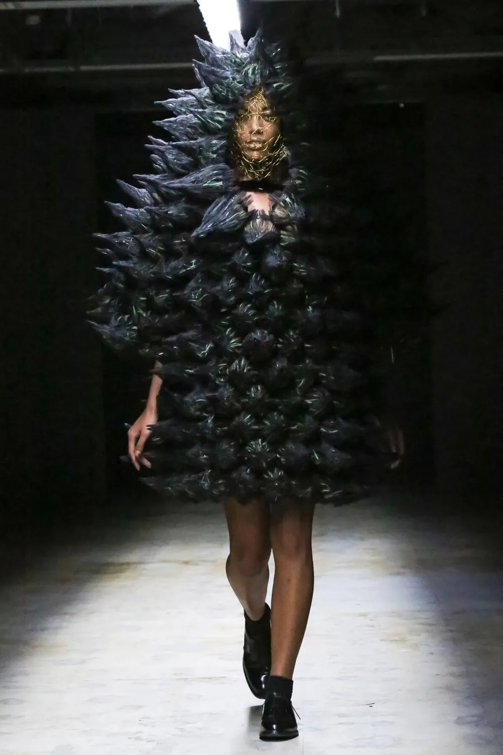 ノワールケイニノミヤ 2022年秋冬 LOOK 22