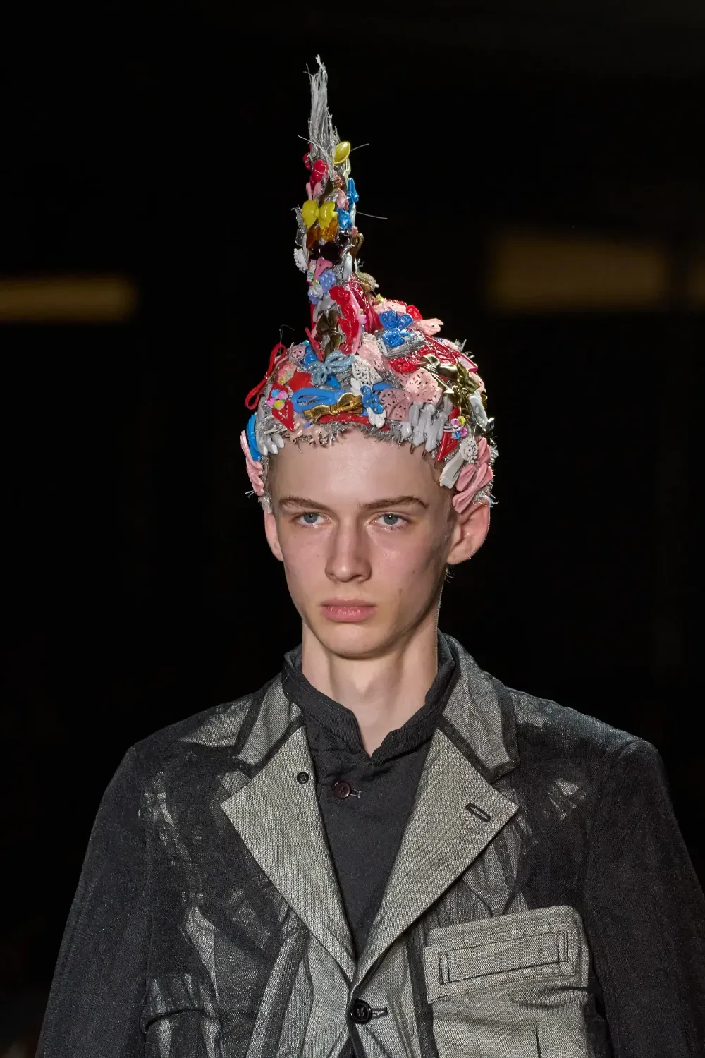 コムデギャルソンオムプリュス 2025年春夏 LOOK 33 / VIEW 2