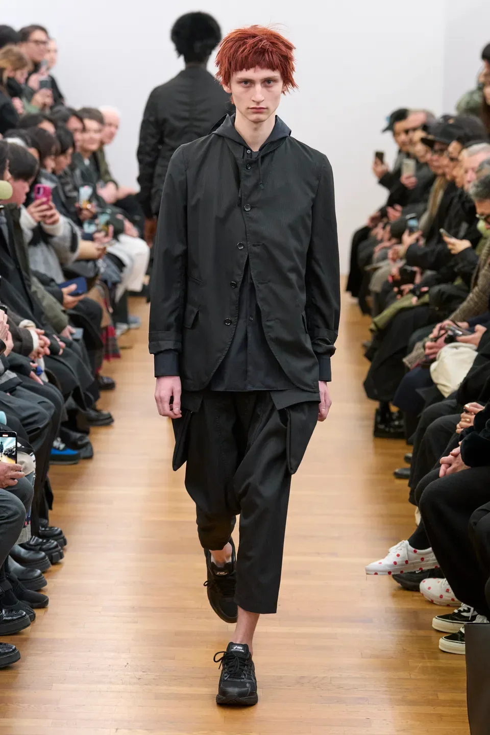 コムデギャルソンシャツ 2026年秋冬 LOOK 2