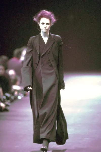 COMME des GARÇONS 1992 AWの同シーズン掲載写真。