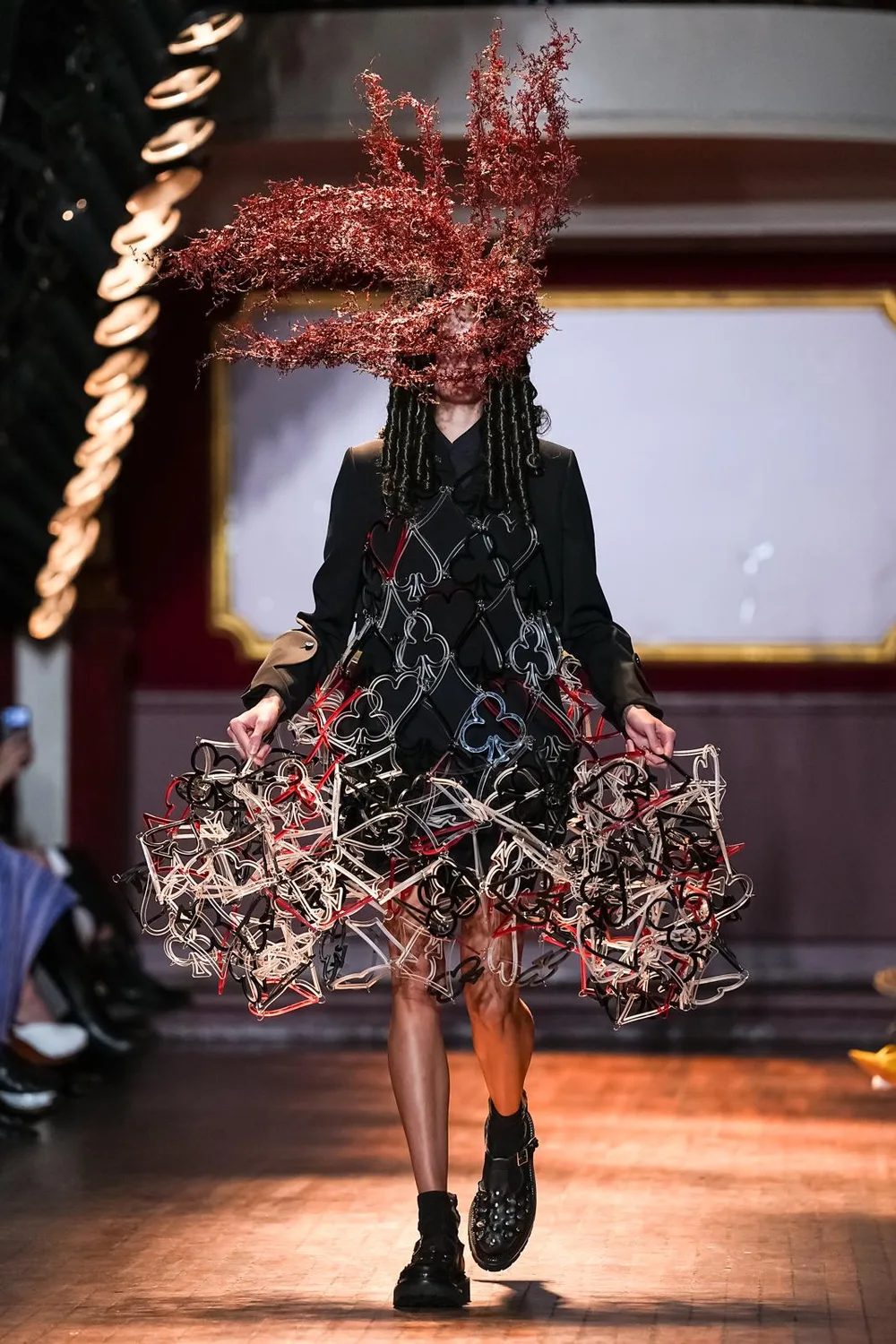 ノワールケイニノミヤ 2027年春夏 LOOK 26