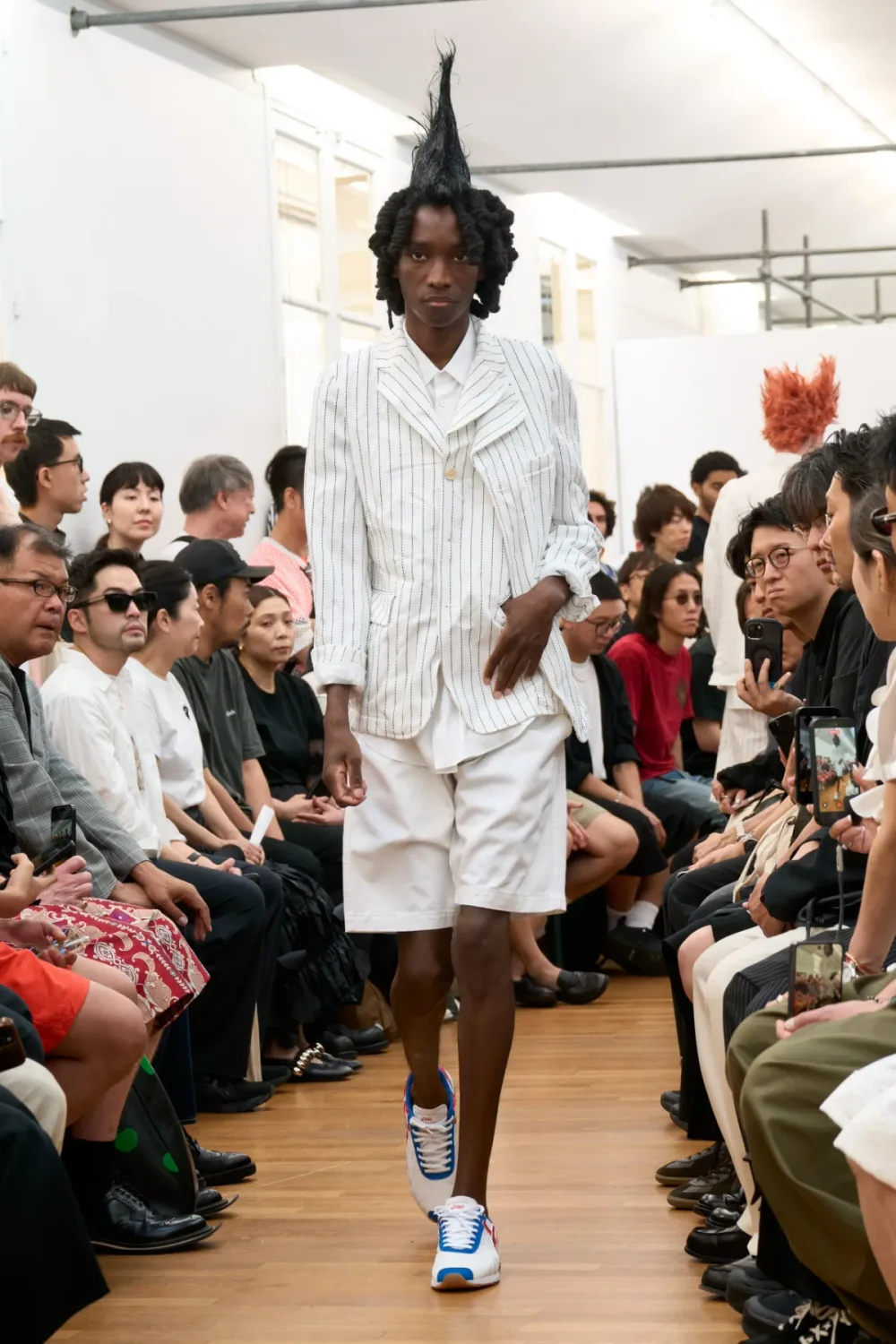 コムデギャルソンシャツ 2027年春夏 LOOK 16