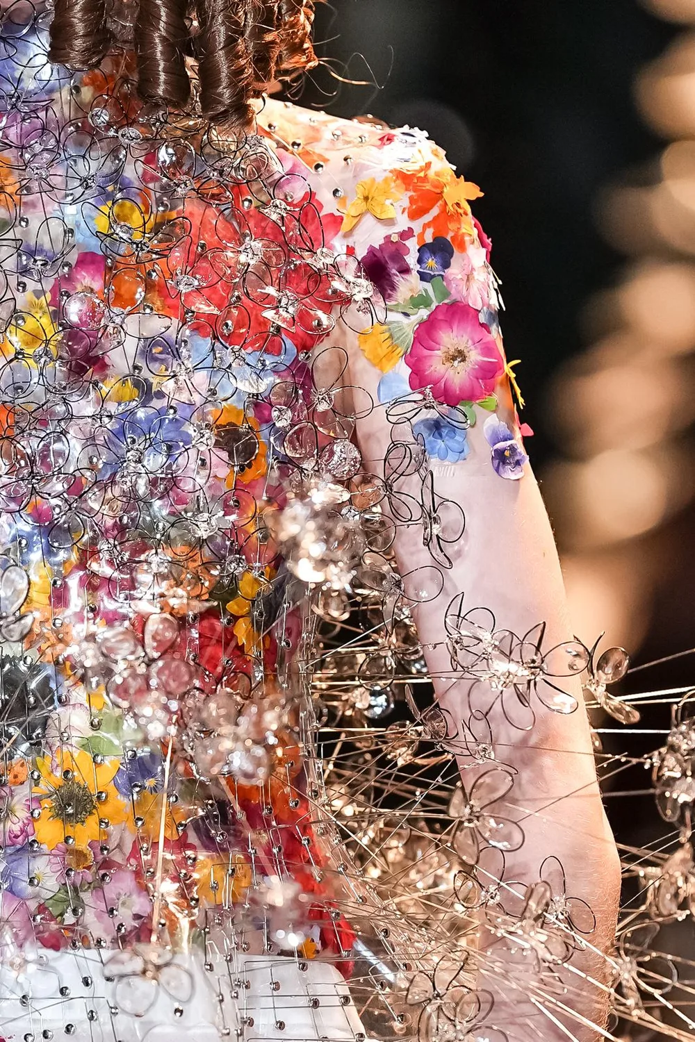 ノワールケイニノミヤ 2027年春夏 LOOK 33 / VIEW 2