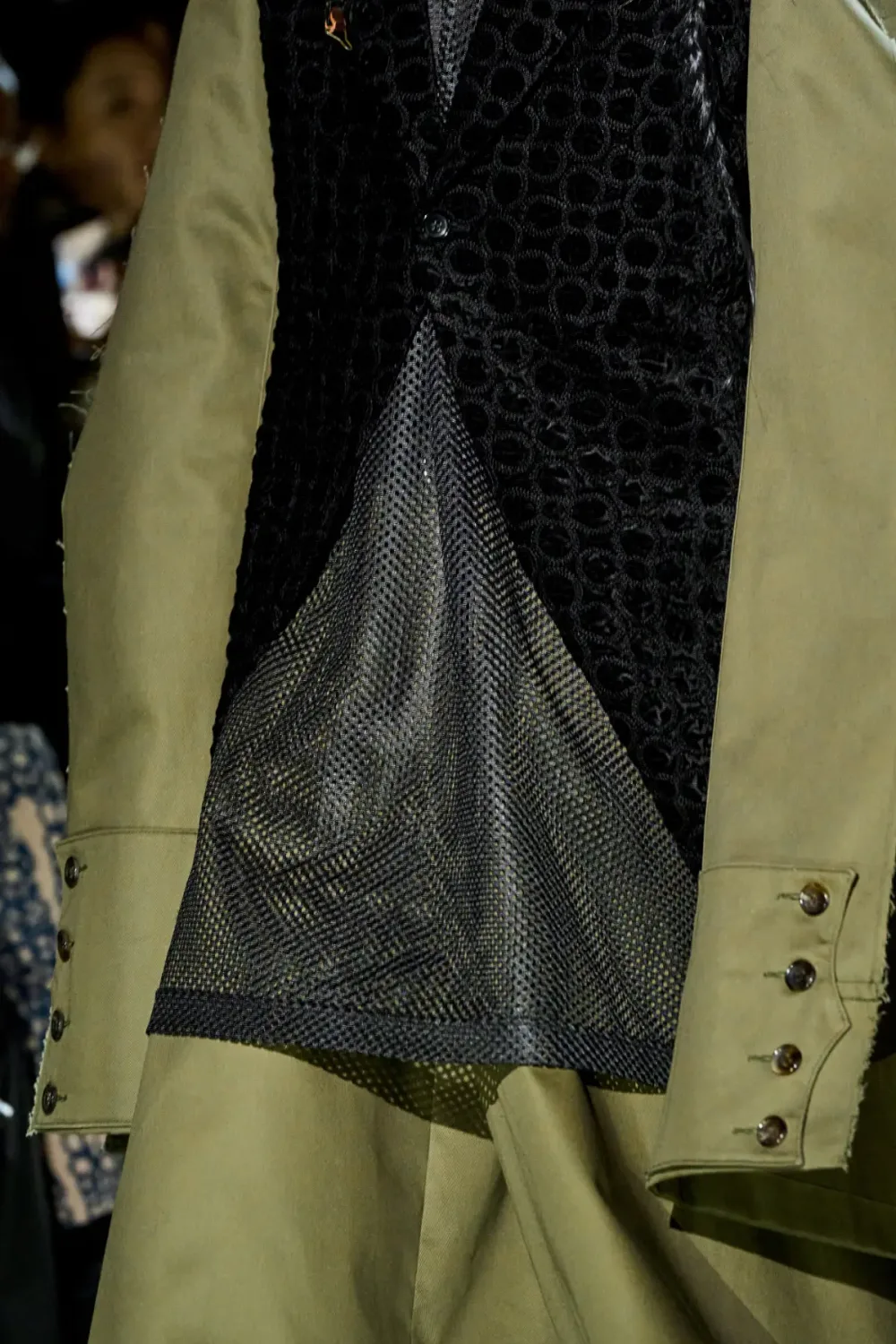 コムデギャルソンオムプリュス 2025年秋冬 LOOK 6 / VIEW 3