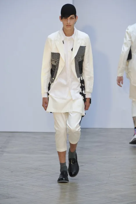 コムデギャルソンオムプリュス 2010春夏 LOOK 37