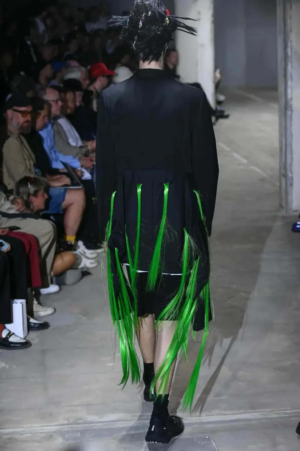 コムデギャルソンオムプリュス 2024年春夏 LOOK 15 / VIEW 4
